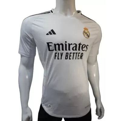 Camiseta Real Madrid tipo Player 2024/25